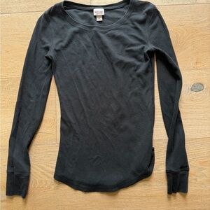 Mossimo Supply Co. Black Long-Sleeve Thermal Top size small